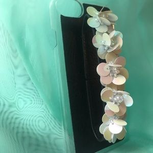 iPhone 7 phone case with floral handle